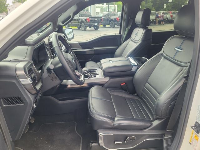 2025 Ford F-150 Platinum
