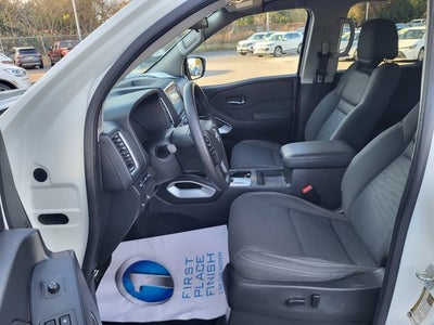 2022 Nissan Frontier SV