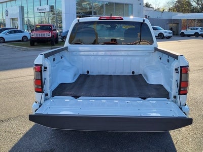 2022 Nissan Frontier SV