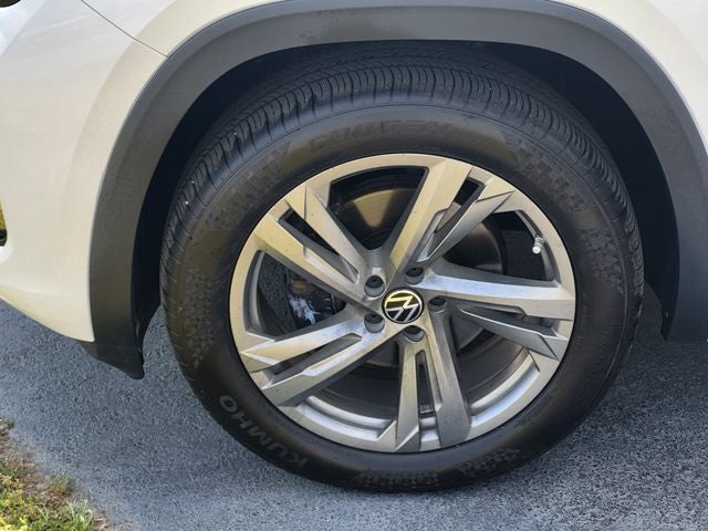 2024 Volkswagen Atlas Cross Sport 2.0T SEL R-Line