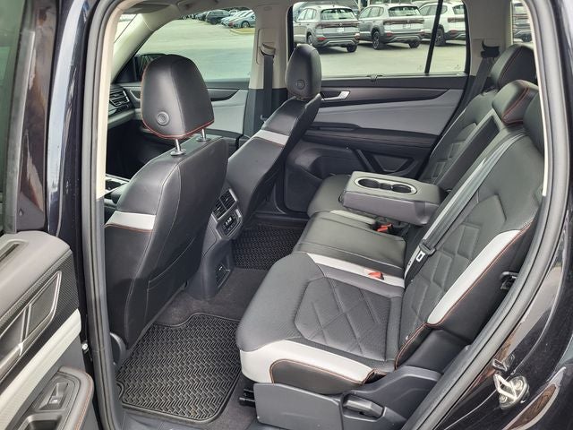 2024 Volkswagen Atlas 2.0T Peak Edition SE w/Technology