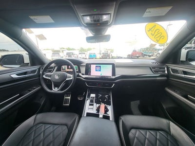 2024 Volkswagen Atlas Cross Sport 2.0T SEL Premium R-Line