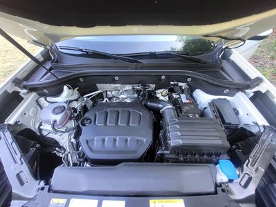 2025 Volkswagen Atlas Cross Sport 2.0T SE w/Technology