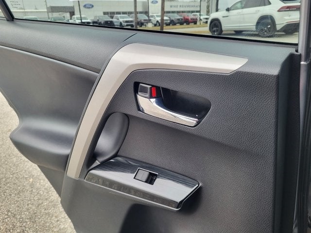 2018 Toyota RAV4 Base