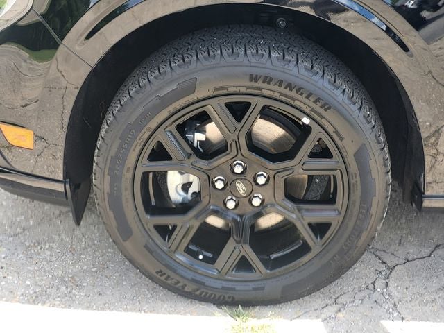 2025 Ford Maverick Lobo Standard
