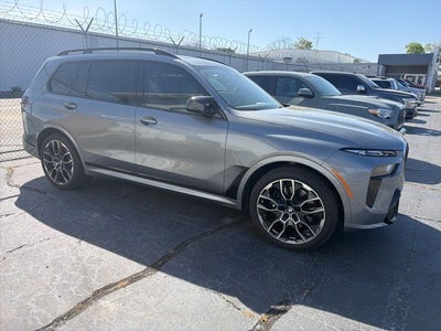 2024 BMW X7 M60i