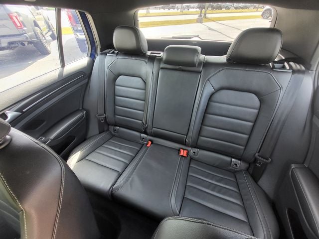 2017 Volkswagen Golf R DCC & Navigation 4Motion