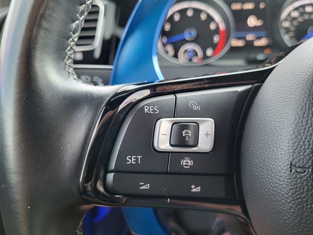 2017 Volkswagen Golf R DCC & Navigation 4Motion