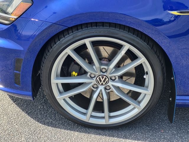 2017 Volkswagen Golf R DCC & Navigation 4Motion
