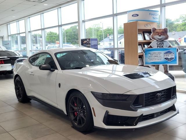 2026 Ford Mustang Dark Horse