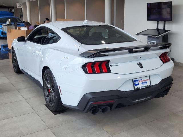 2026 Ford Mustang Dark Horse