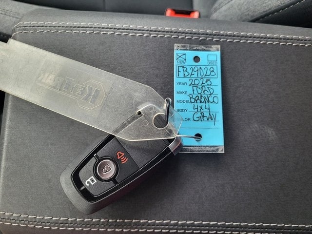 2025 Ford Bronco Base