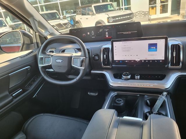 2027 Ford Expedition Platinum