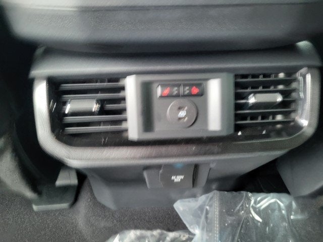 2025 Ford F-150 Lightning Platinum