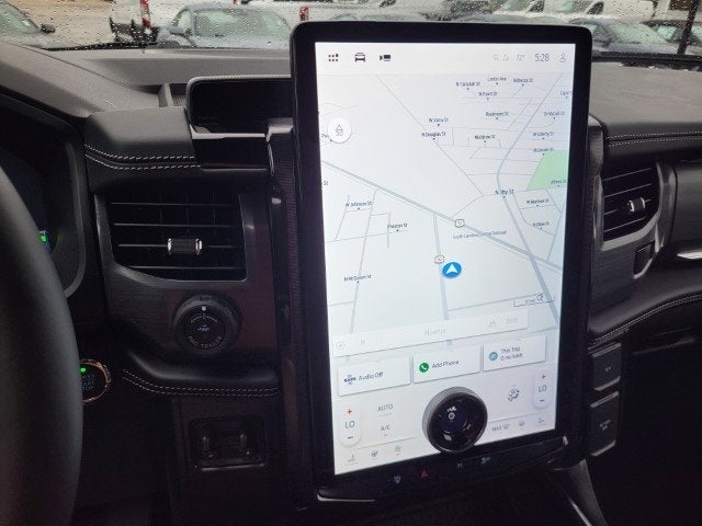 2025 Ford F-150 Lightning Platinum