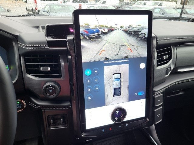 2025 Ford F-150 Lightning Platinum