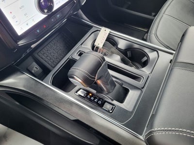 2025 Ford F-150 Lightning Platinum