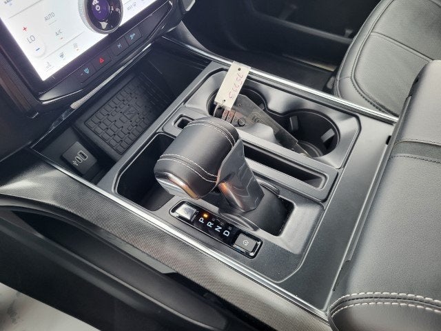 2025 Ford F-150 Lightning Platinum