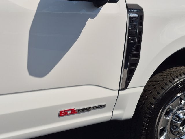 2027 Ford F-350SD Lariat