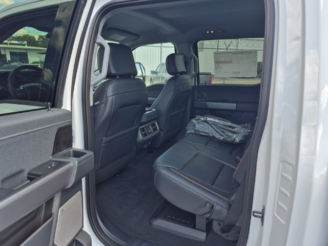 2027 Ford F-350SD Lariat