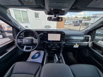 2027 Ford F-350SD Lariat