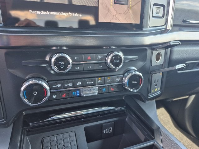 2027 Ford F-350SD Lariat