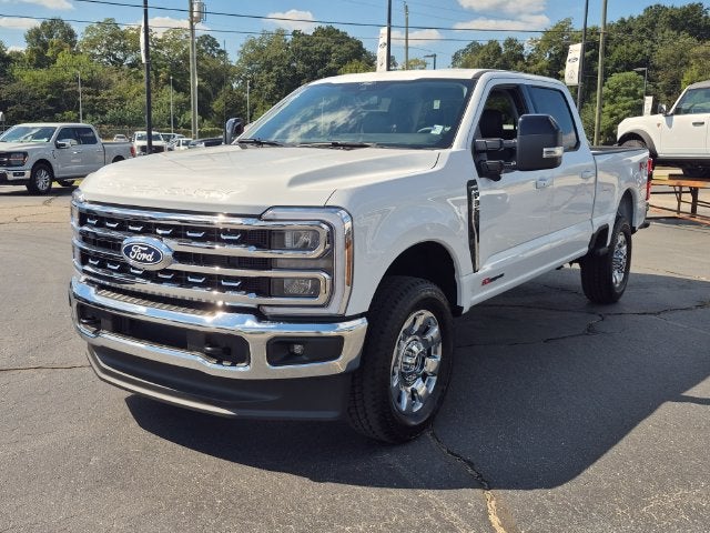 2027 Ford F-350SD Lariat
