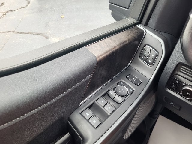 2027 Ford F-350SD Lariat