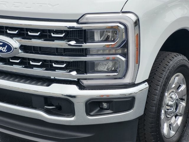 2027 Ford F-350SD Lariat