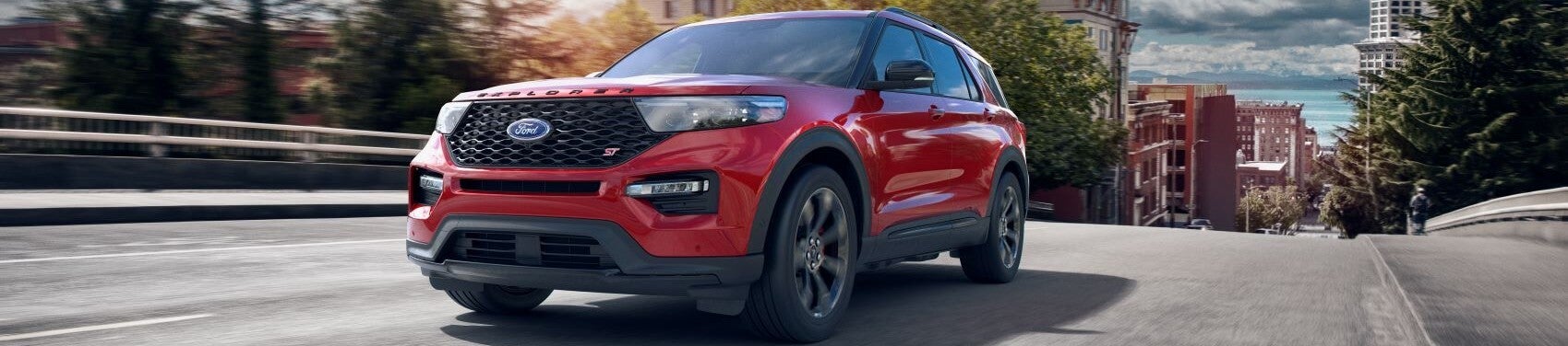 Ford Explorer in Red Snipped