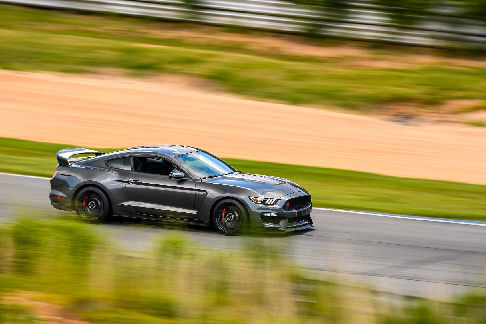 Ford Mustang Gray Race